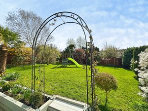 Photo 27- click for photo gallery